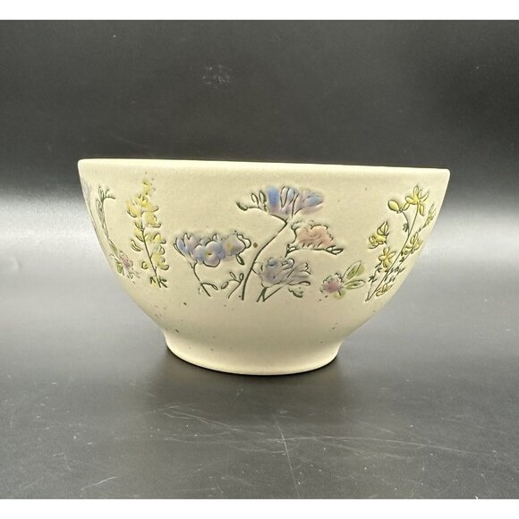 In Homestylez Spring Pressed Garden Flower Cereal Soup Bowl Impressed Floral - Picture 2 of 11